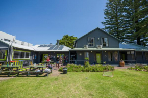  Dunsborough Beachouse YHA  Дансборо